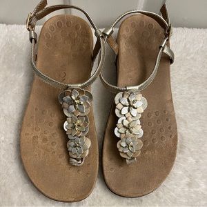 Vionic Metallic Flower Sandals, 8